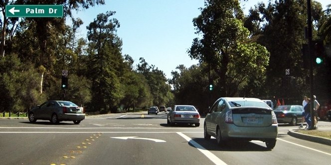 CLICK to continue: Left on Palm Drive from Arboretum