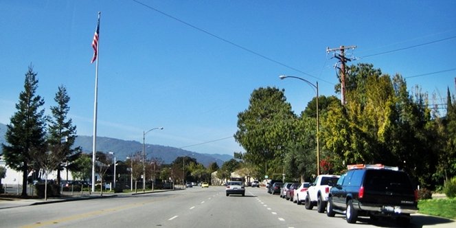 CLICK to continue: Blossom Hill Road