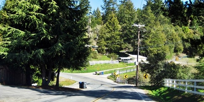 CLICK to continue: Glen Canyon Road