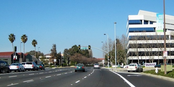 CLICK to continue: Great America Parkway