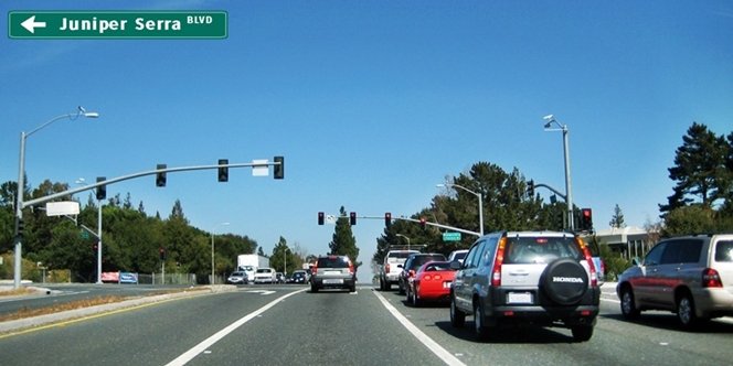 CLICK to continue: Left on Junipero Serra Blvd from Pagemill Rd