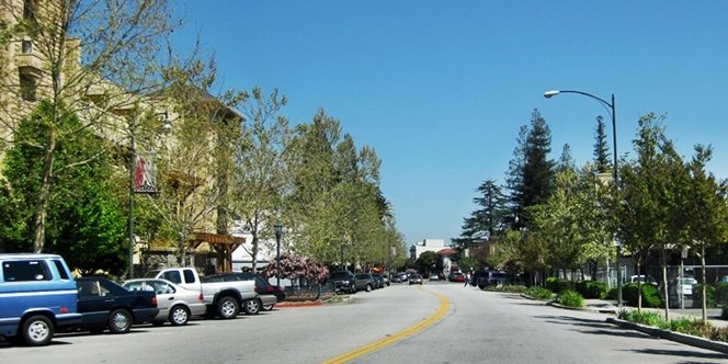 CLICK to continue: Santa Cruz Ave